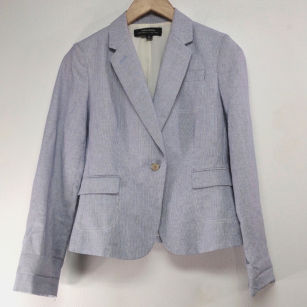Tahari Arthur S. Levine Size 4 Linen Cotton Blend Blazer Blue and White